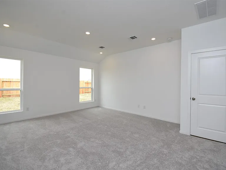 6303 Golden Seaton Dr — Photo 25