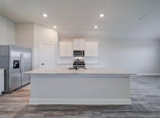 817 Calhoun Dr, Anna, TX 75409