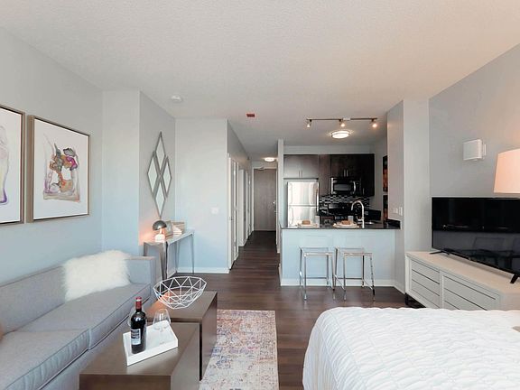 3rd image of 366 N Halsted St #2915