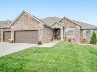 1654 N Waterstone Ave, Springfield, MO 65802