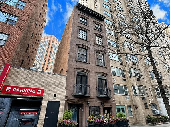 104 E 36th St #2, New York, NY 10016