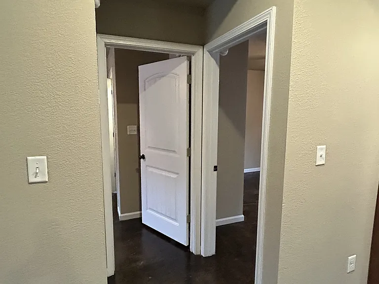 4700 Morton Dr — Photo 8