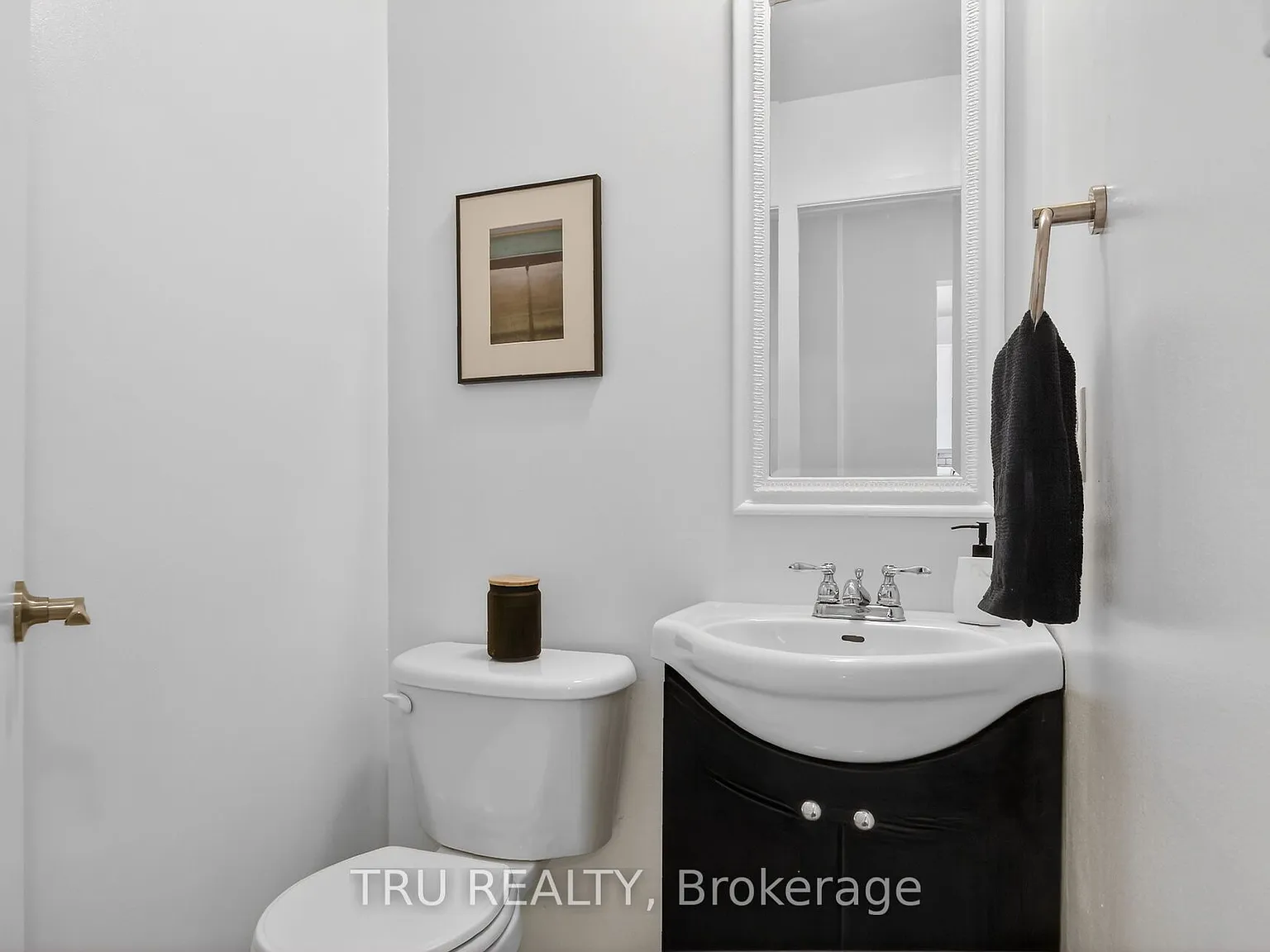 3 bed, $2,300 — Photo 3