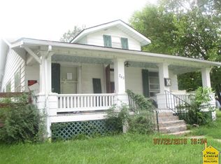 765 S Ellsworth Ave, Marshall, MO 65340