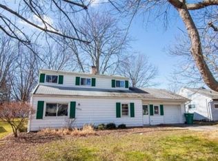 4898 Glenn Lodge Rd, Mentor, OH 44060