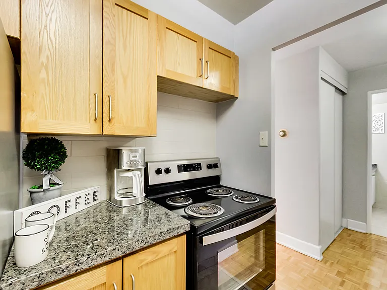 660 Briar Hill Ave #103 — Photo 10