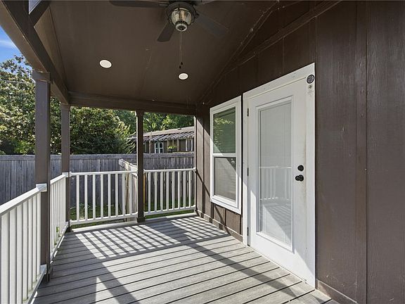4th image of 20900 N Lakeshore Dr
