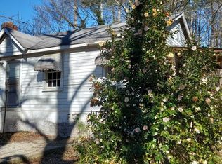 987 McLendon Dr, Clarkston, GA 30021