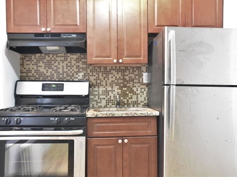 1st image of 2419 7th Ave APT 3A