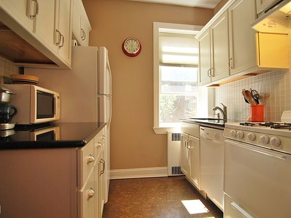 5th image of 85-10 34th Ave APT 320