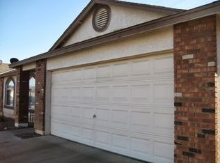 876 S Wanda Dr, Gilbert, AZ 85296