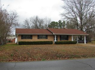 420 W Reynolds St, Pontotoc, MS 38863
