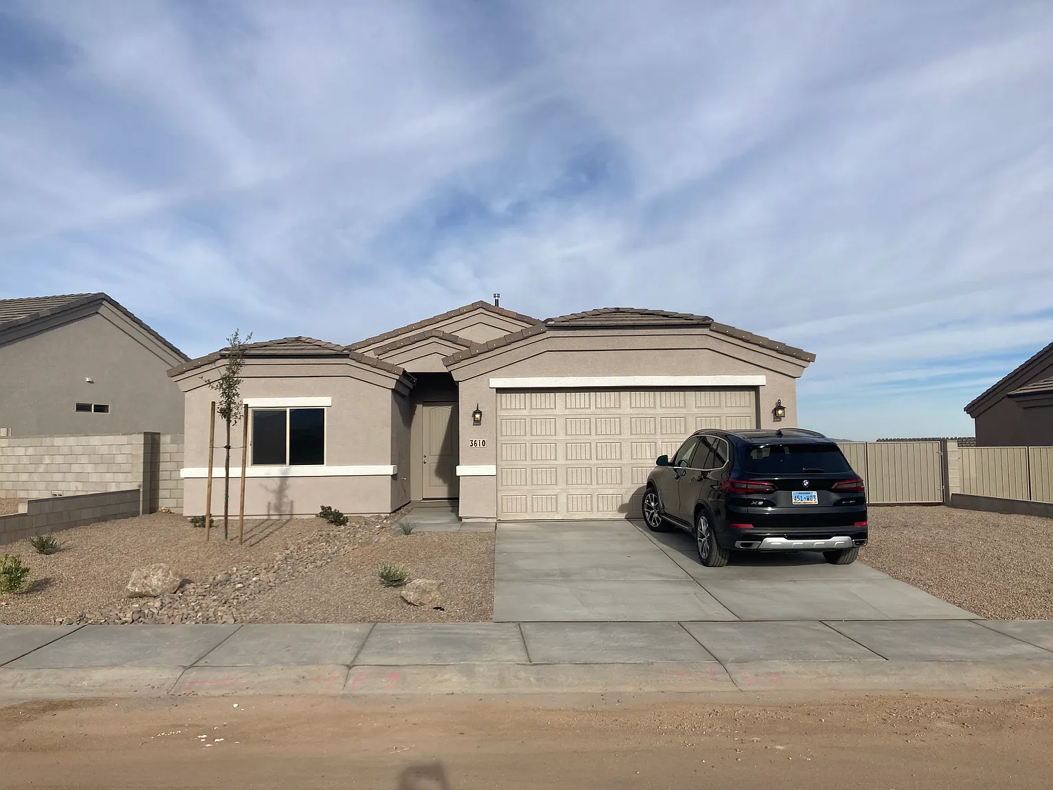 4 bed, 1458 sqft, $674 — Photo 1