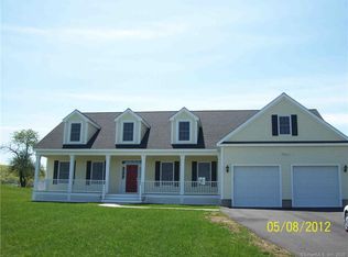 10 Jolly Ln, Manchester, CT 06040