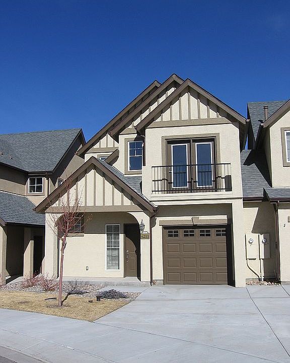 Balcony off 2nd bedroom