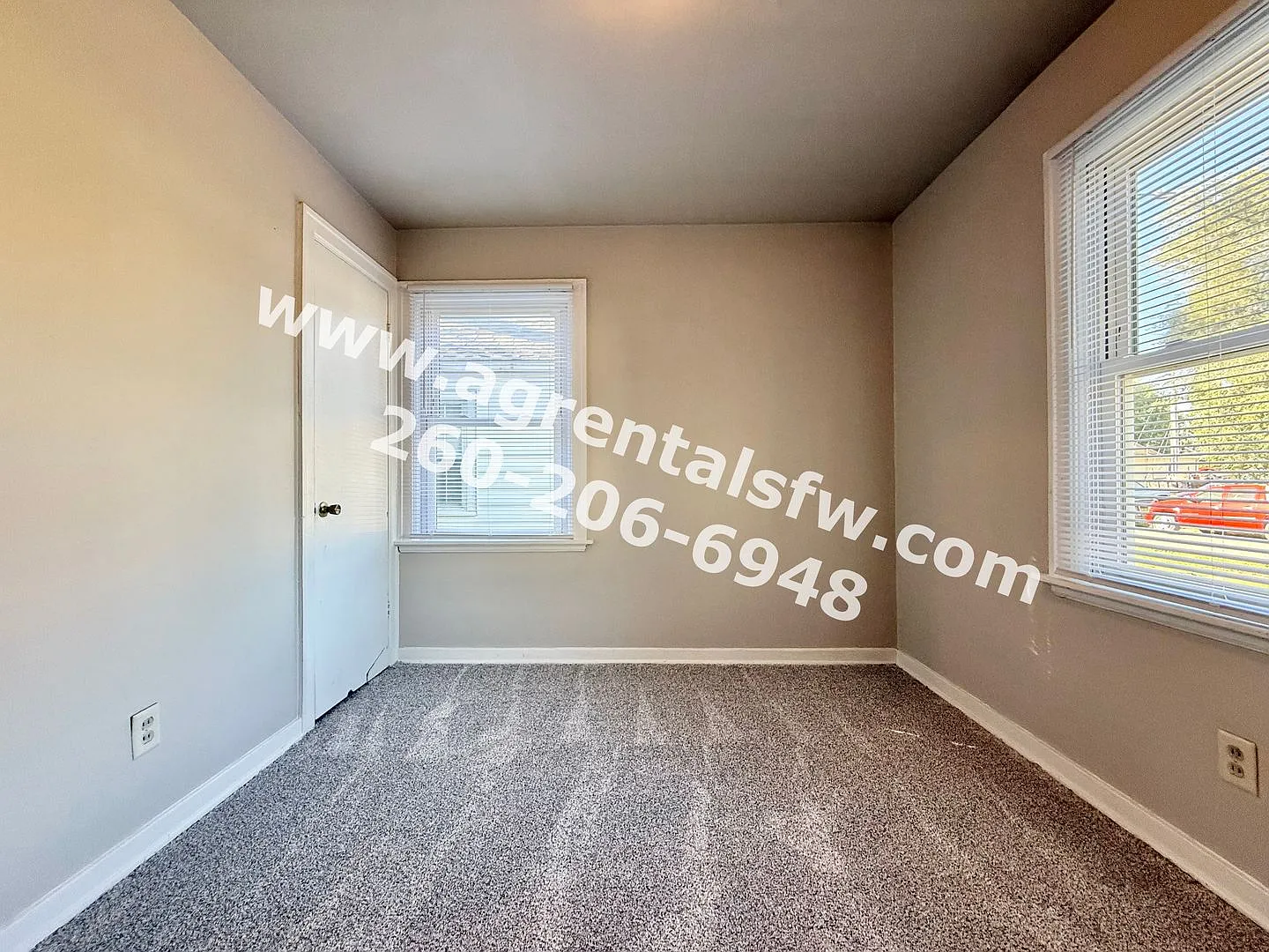 2 Bedroom House — Photo 4