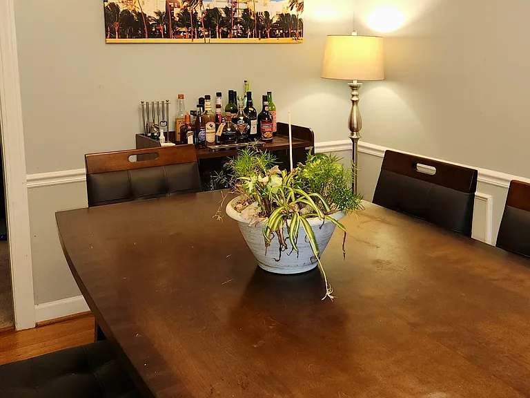 627 Brookview Dr — Photo 4