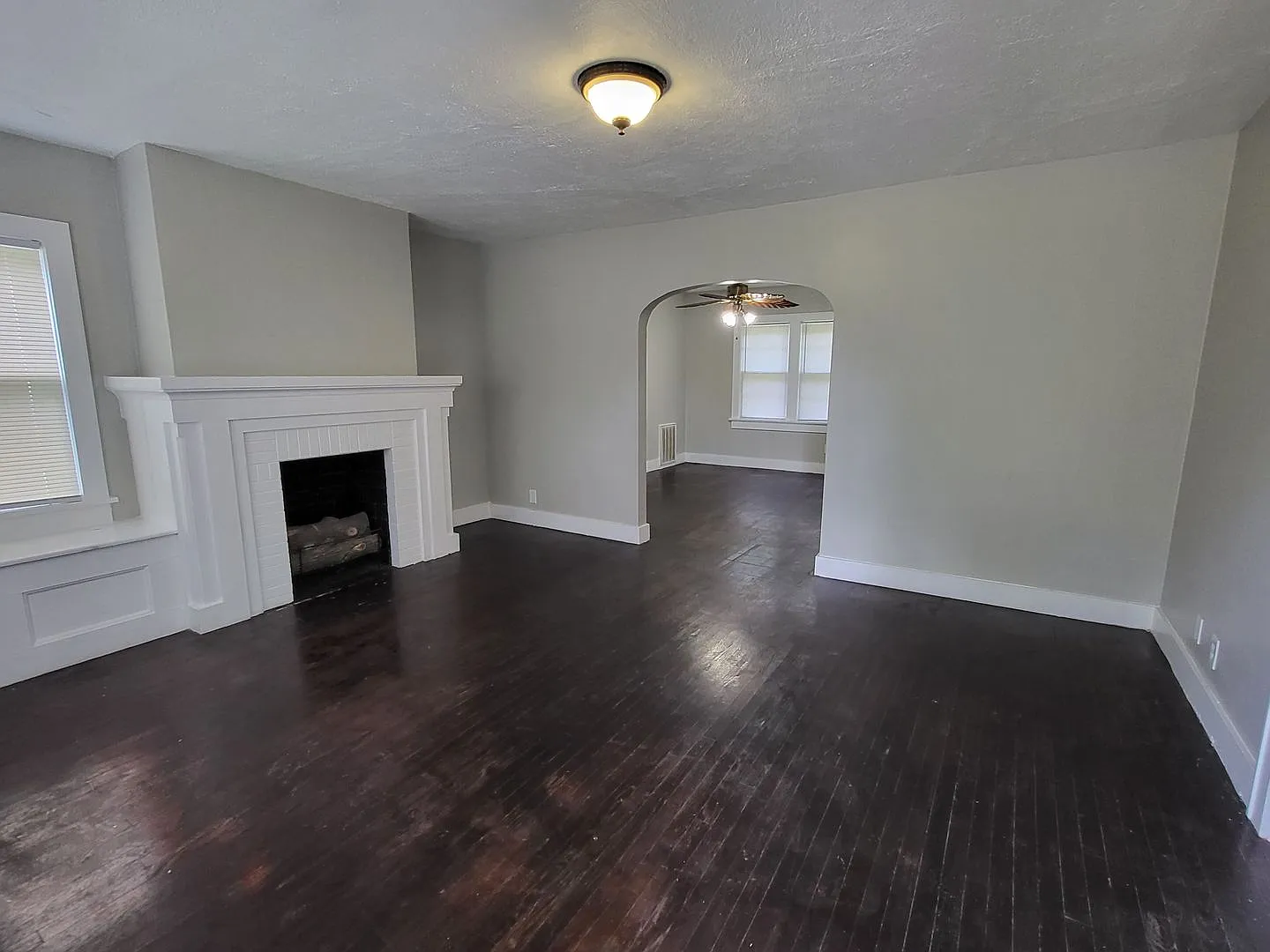 Cute 2 bedroom, 1 bathroom house located next to UCO in Edmond, OK — Photo 3
