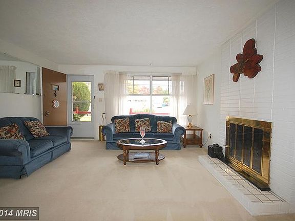 4th image of 6406 Rose Hill Dr