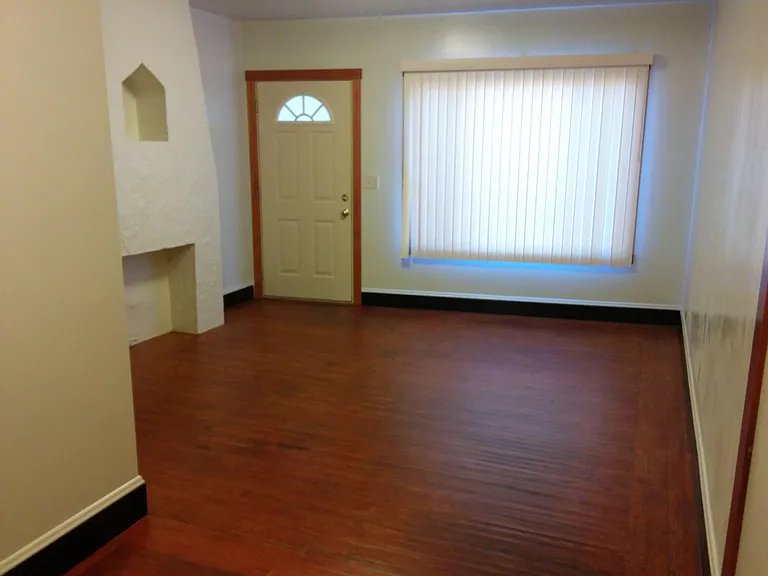 2562 Sacramento St #2562 — Photo 1