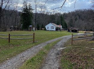 101 Depoy Dr, Adrian, WV