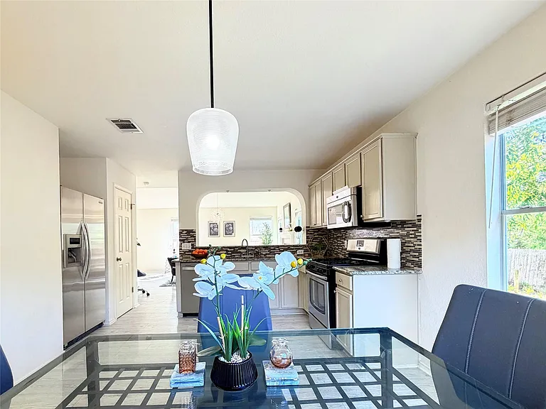 9802 Copper Creek Dr — Photo 20