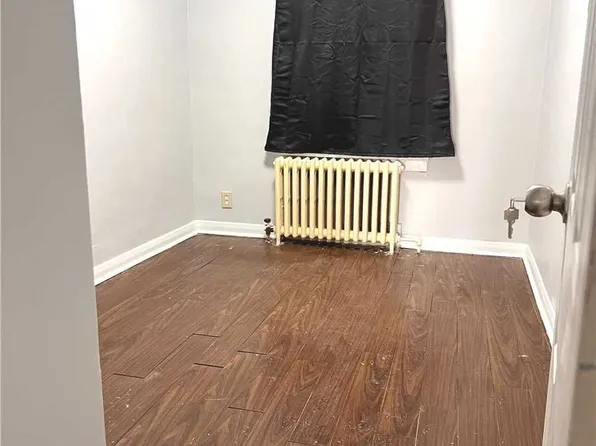 888 Bloor St W Floor 3, Toronto, ON M6G 1M5