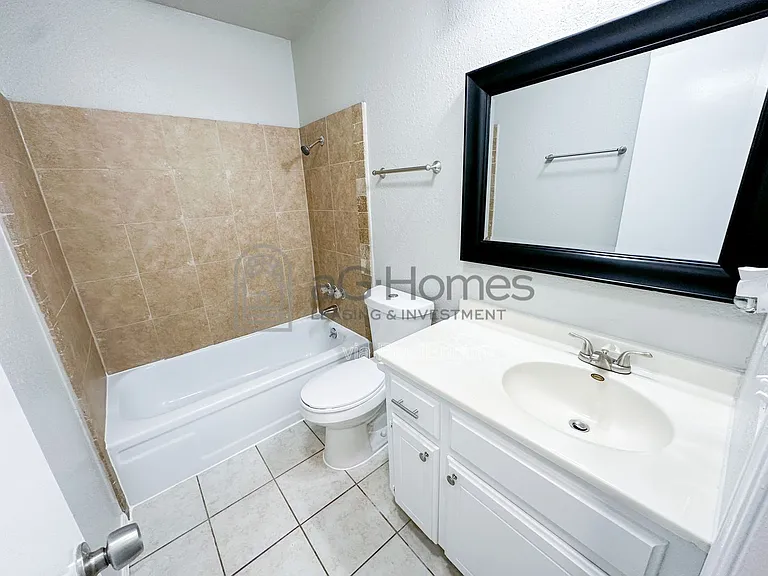 730 Arlington Dr — Photo 4