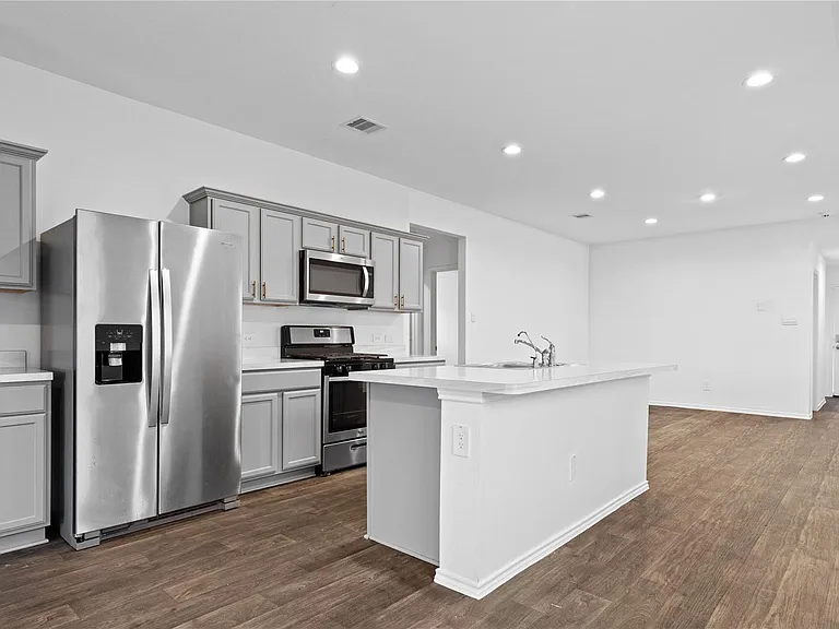 2326 Spruce Cliff Ln — Photo 13