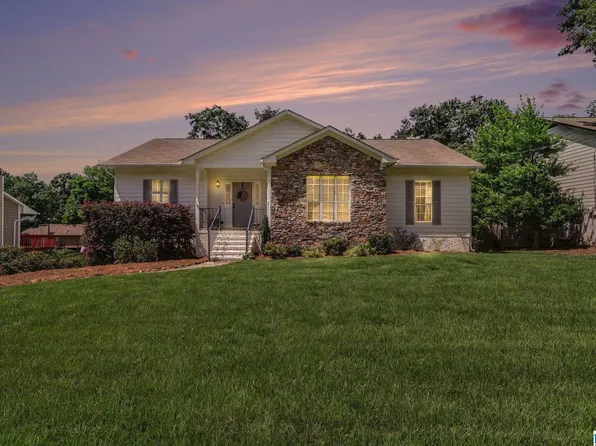 1709 Fieldstone Cir, Helena, AL 35080
