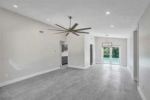 11627 SW 50th St Photo 1