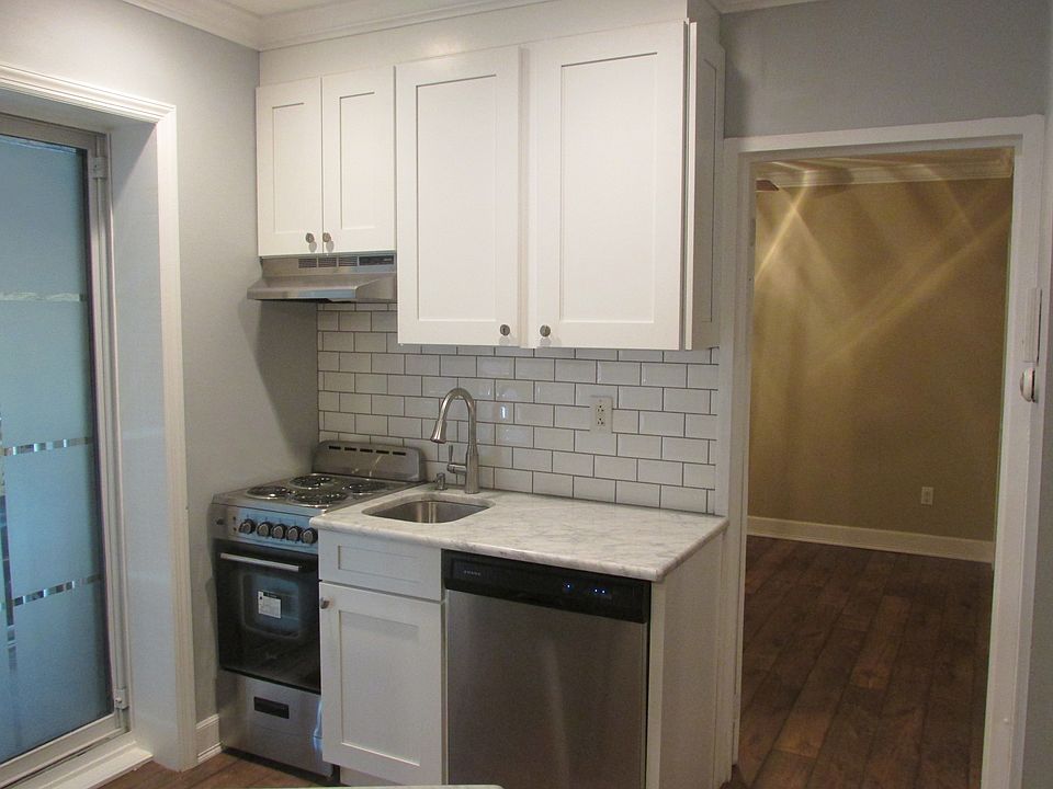 New Kitchen Cabinets