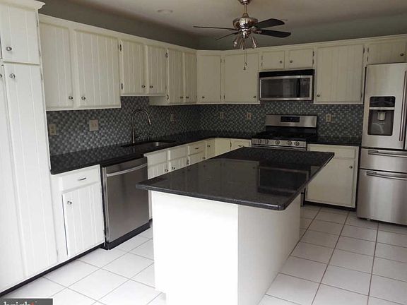 4th image of 118 Medinah Dr