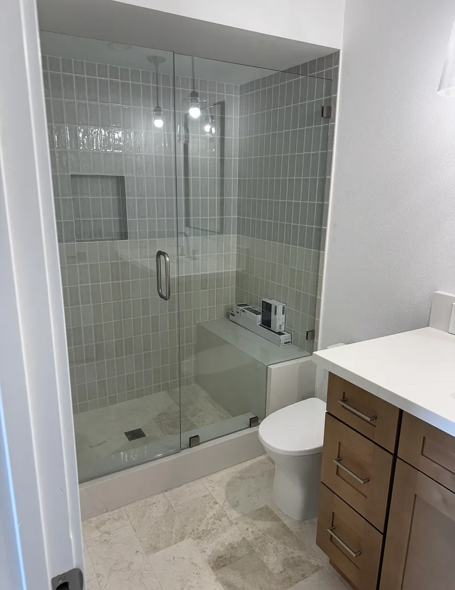 Building Photo - 13754 Mango Dr #303