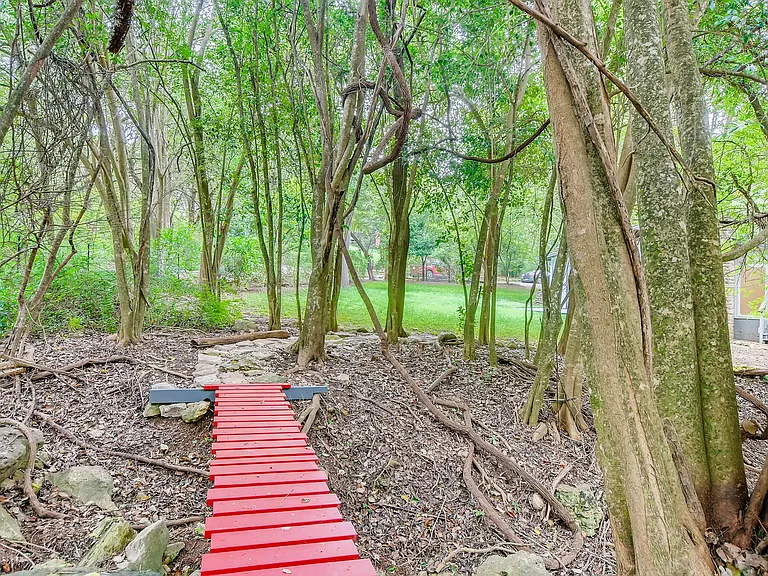 1208 Yaupon Valley Rd #A — Photo 15