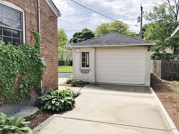 3rd image of 310 S Dunton Ave