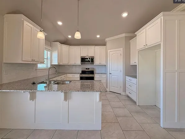 1050 Arden St, Springdale, AR 72762