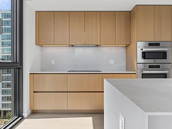 4th image of 1530 W 6th Ave #801