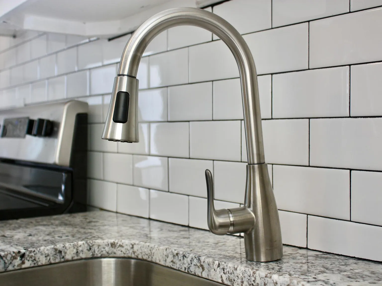 2 bed, 816 sqft, $1,275 — Photo 4