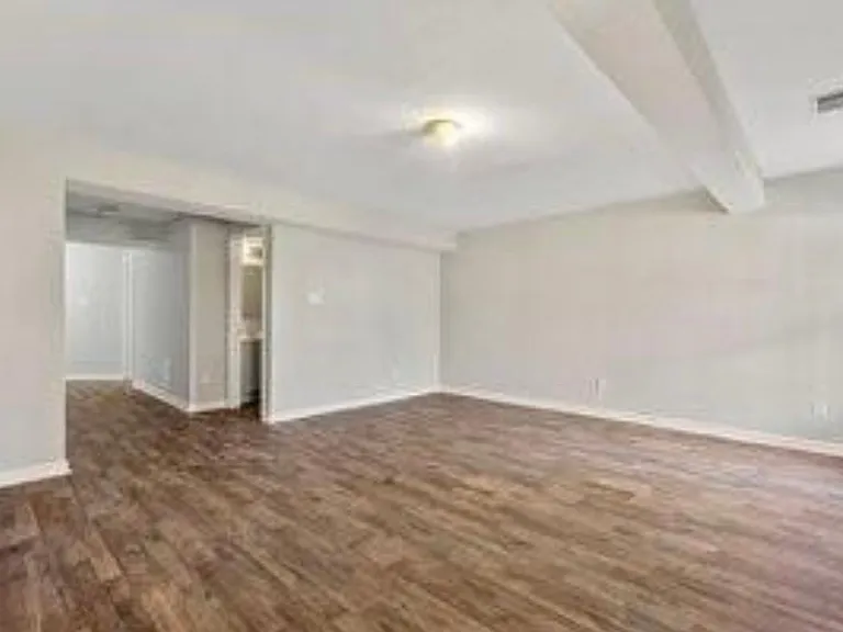8712 Springwater Dr — Photo 16
