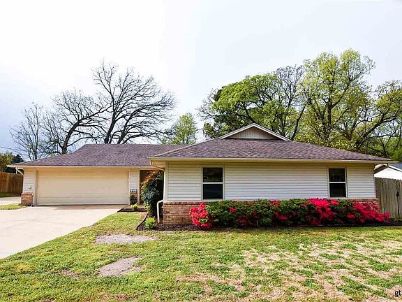 2nd image of 701 Jeffery Dr