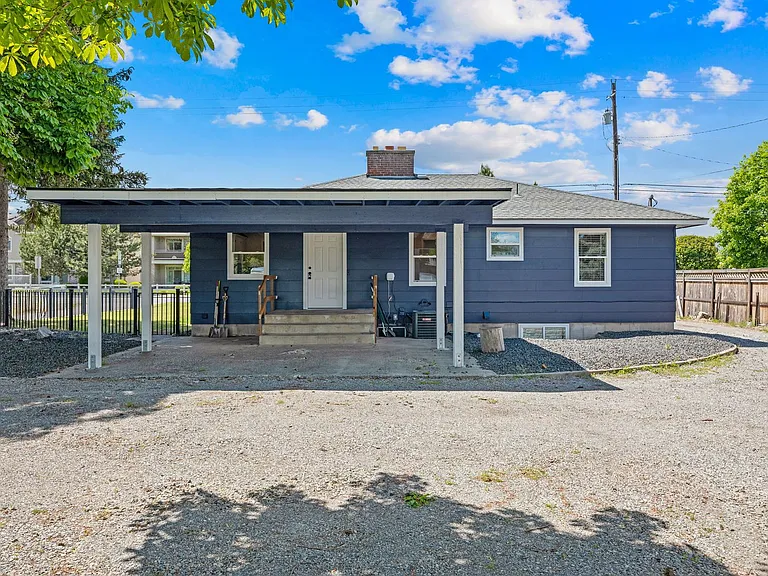 7904 N Crestline St — Photo 44