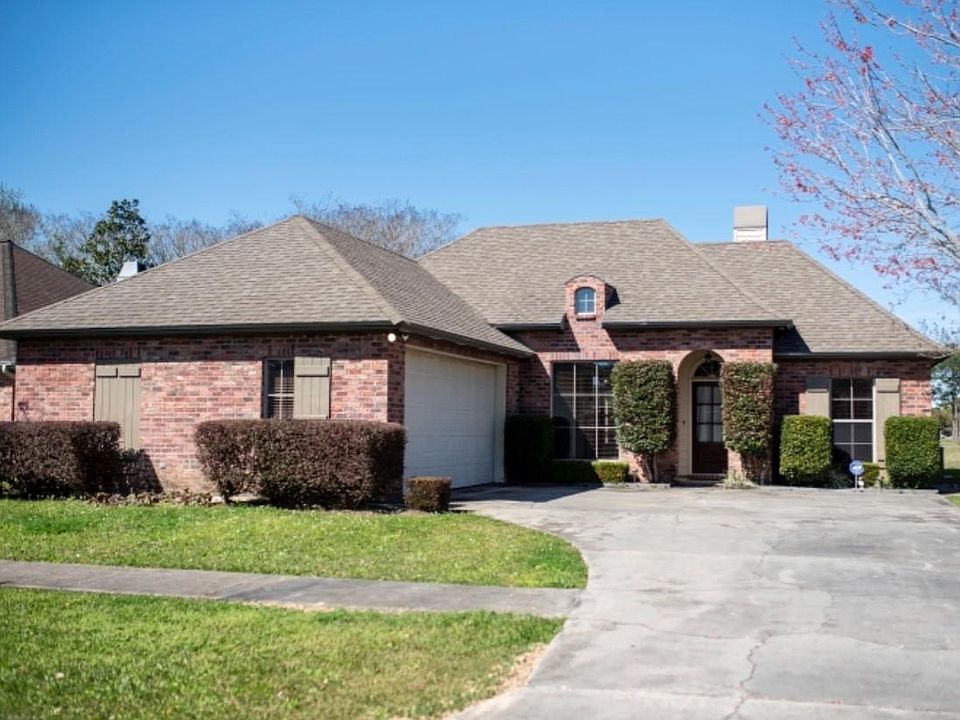 1st image of 120 Pinnacle Dr