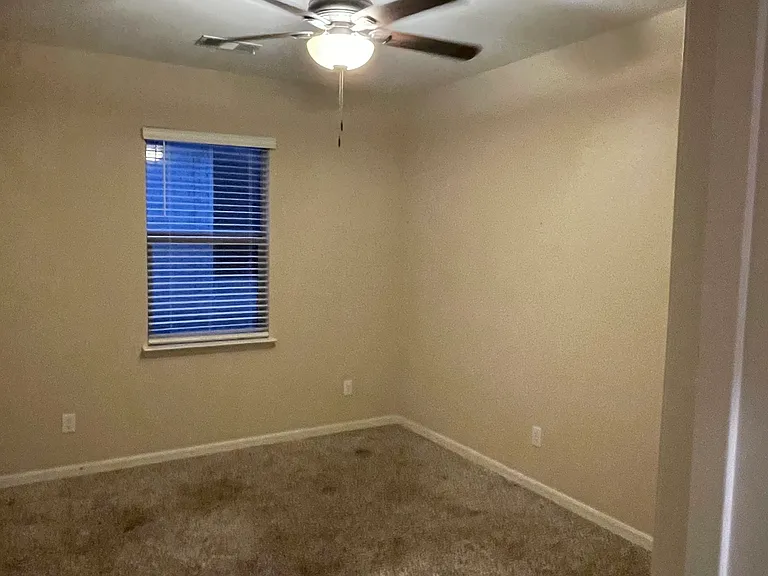 1714 Sandalwood Way — Photo 12