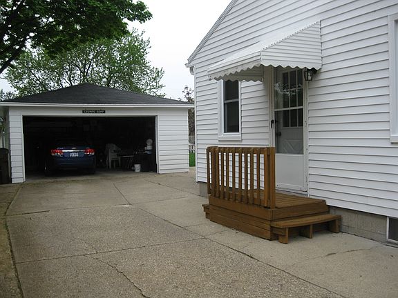 4th image of 4887 Mildred Ave SE