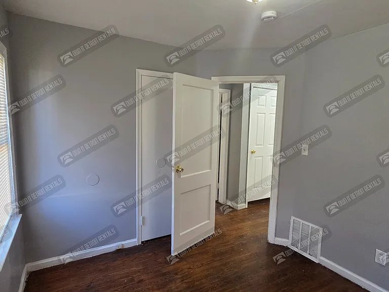 9310 Fielding St — Photo 8