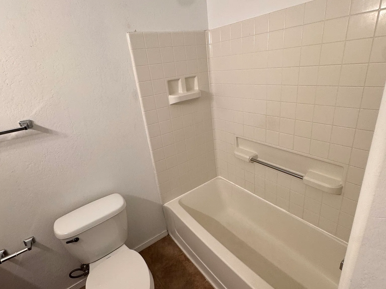 3055 Southern Blvd SE — Photo 4