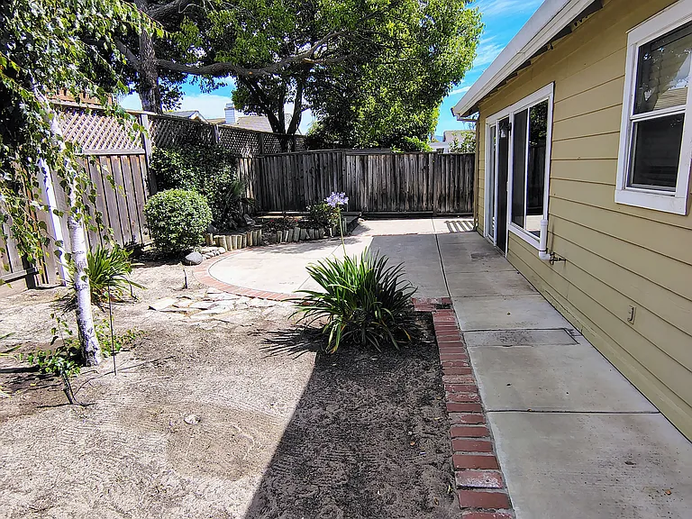 891 Joe Borovich Dr — Photo 26