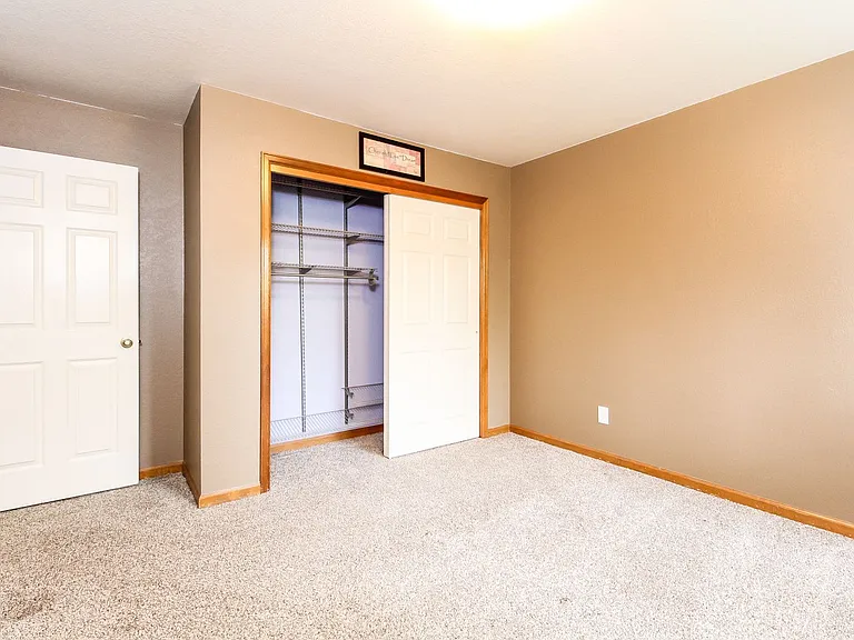 1724 Tanglewood Dr — Photo 17