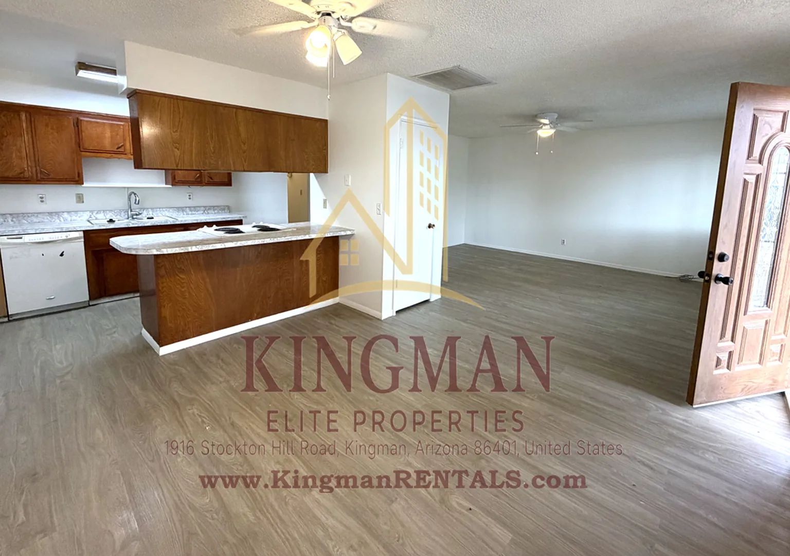 Spacious 3-Bedroom, 2-Bath Home Featuring Fresh Updates Throughout — Photo 4